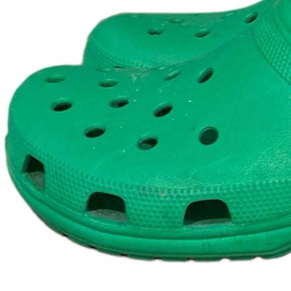 Men's Crocs Classic Clog Grass Green - Picture 4 of 16